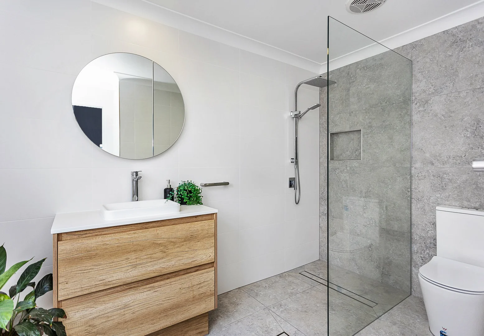 Additional image 18 of 2/63 Saint Kevins Avenue, Benowa QLD 4217