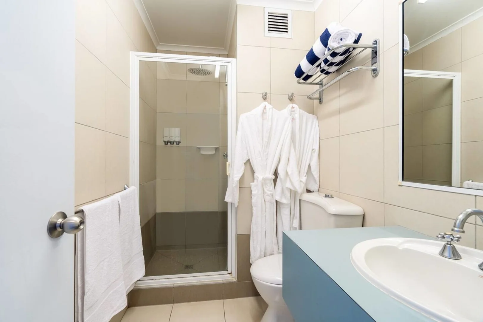 Additional image 4 of 70/6 Beach Road, Dolphin Heads QLD 4740