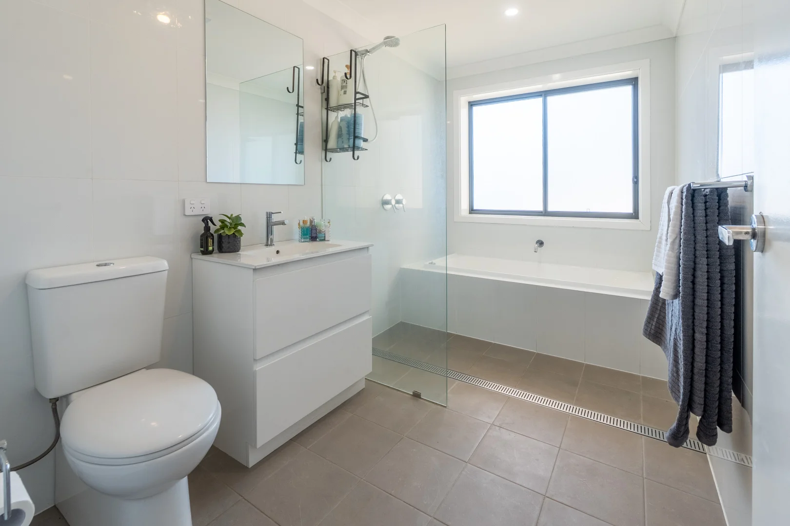 Additional image 10 of 2 Killarney Street, Temora NSW 2666