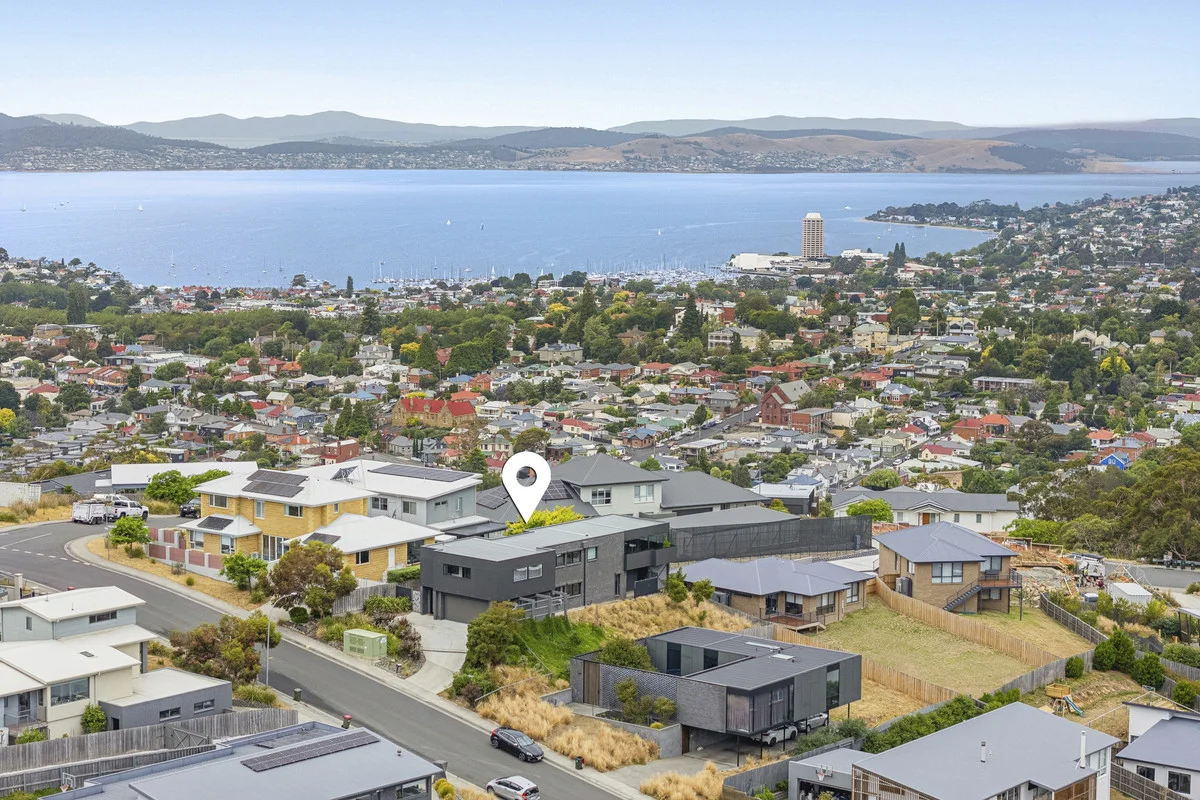 4 Stevens Farm Drive, West Hobart TAS 7000