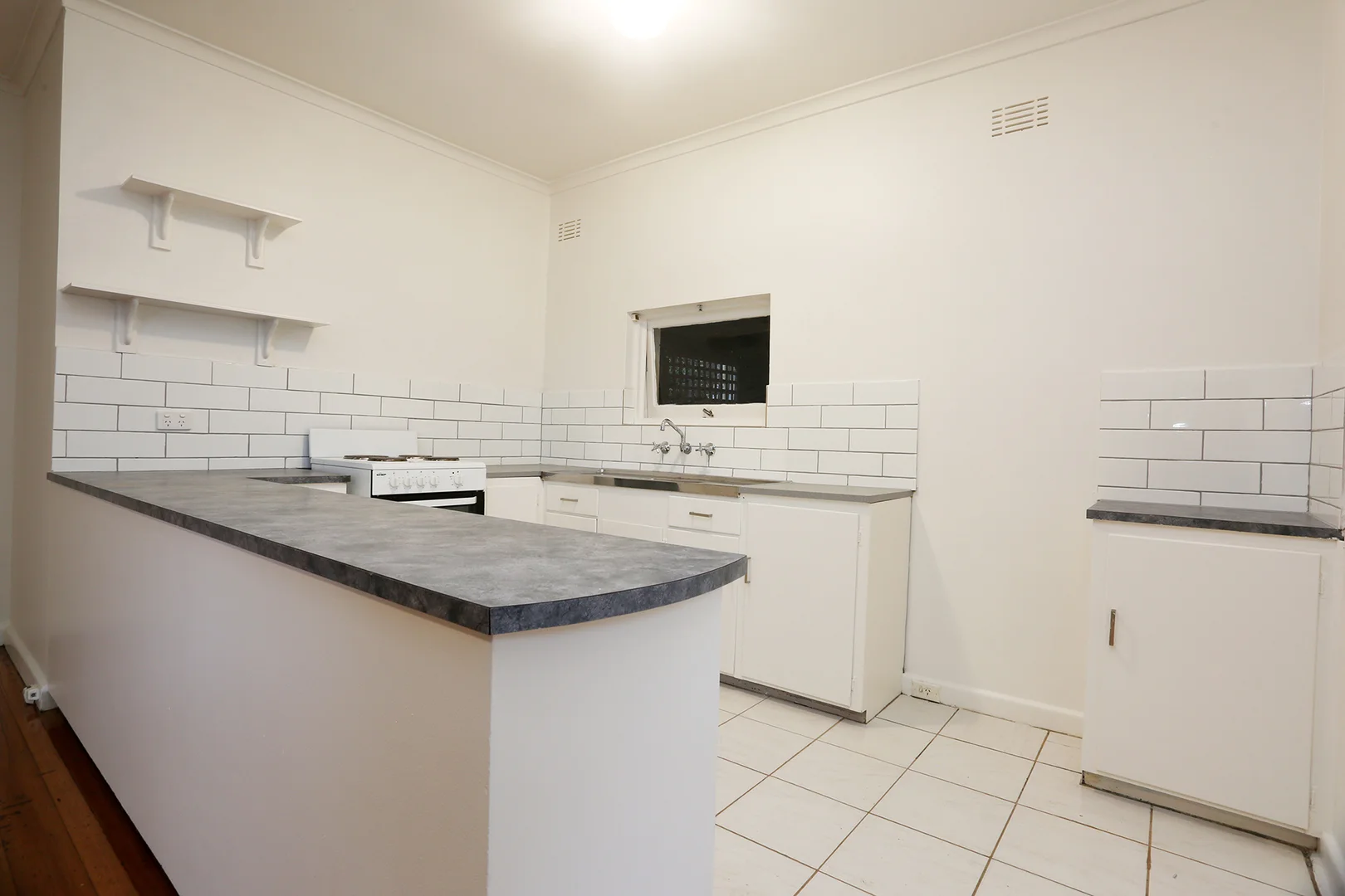 Additional image 5 of 2/19 Cole Street, Herne Hill VIC 3218