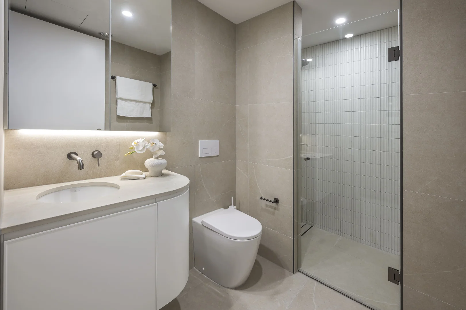 Additional image 19 of 303/439 Esplanade, Manly QLD 4179