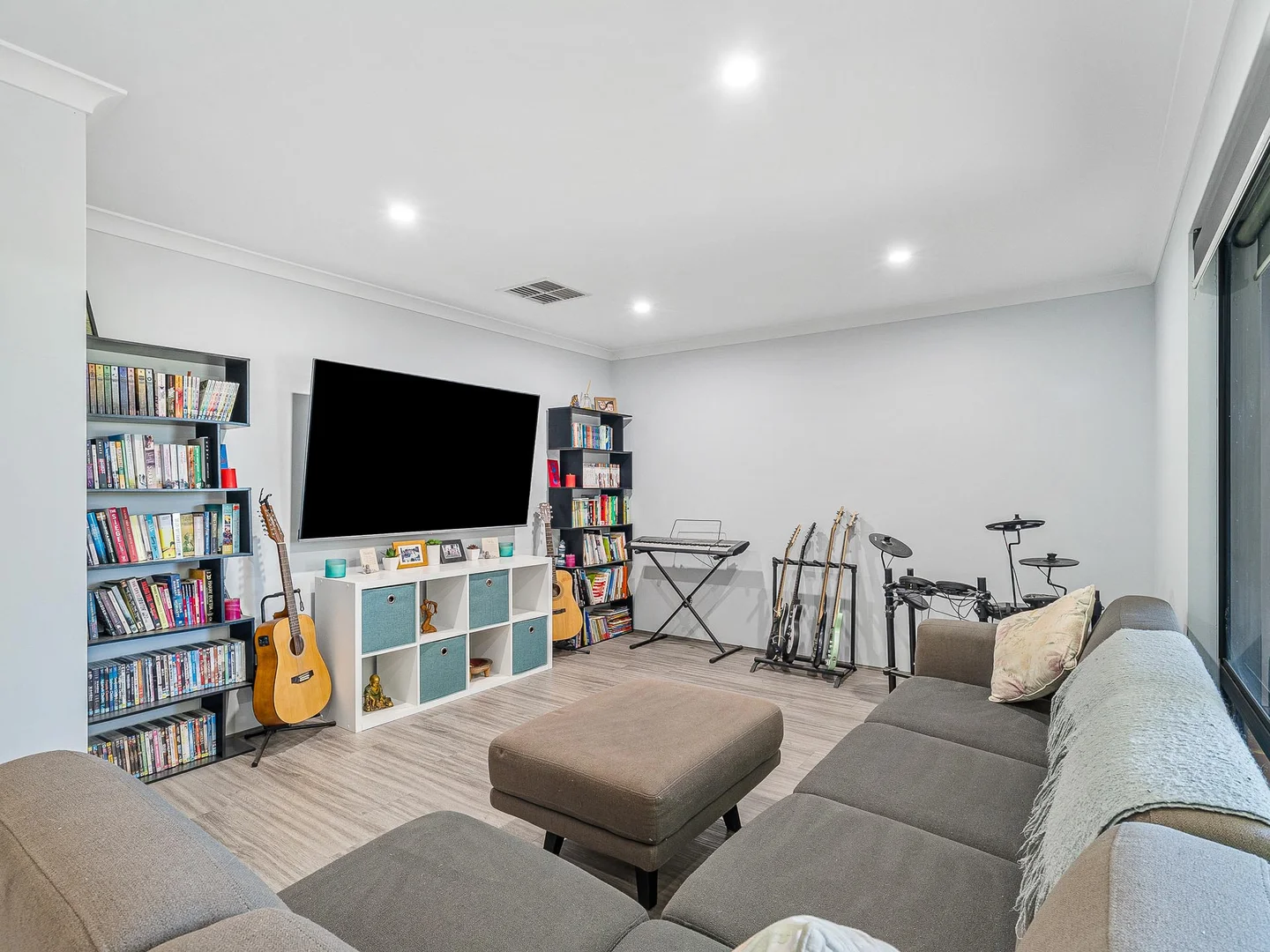 Additional image 20 of 22 Dragonfly Boulevard, Lakelands WA 6180