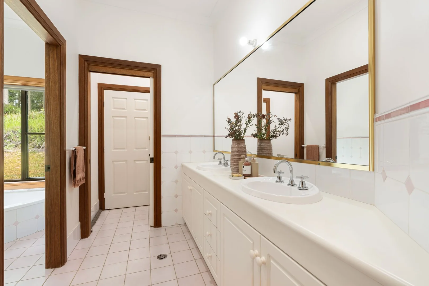 Additional image 37 of 675 The Ridgeway, Tumbi Umbi NSW 2261