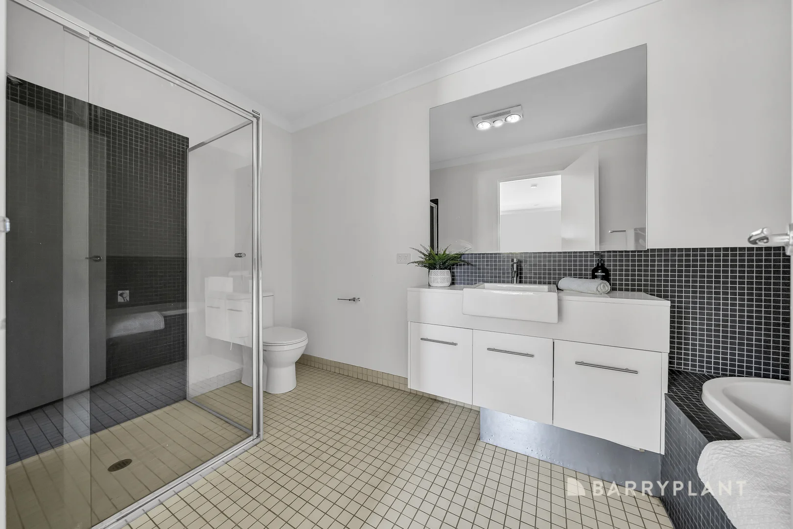 Additional image 14 of 96 Signature Boulevard, Sanctuary Lakes VIC 3030