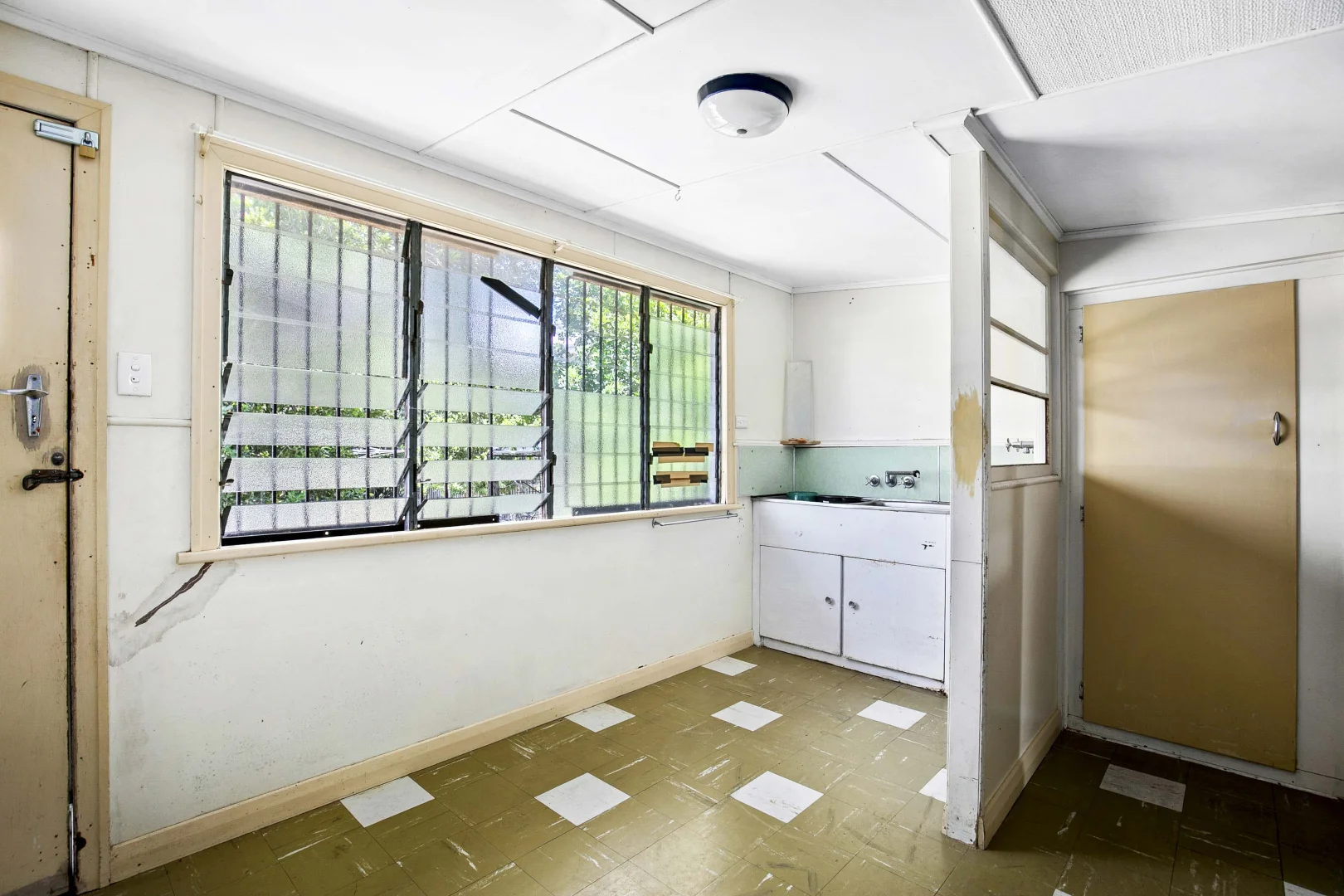 Additional image 21 of 189 Torquay Road, Scarness QLD 4655