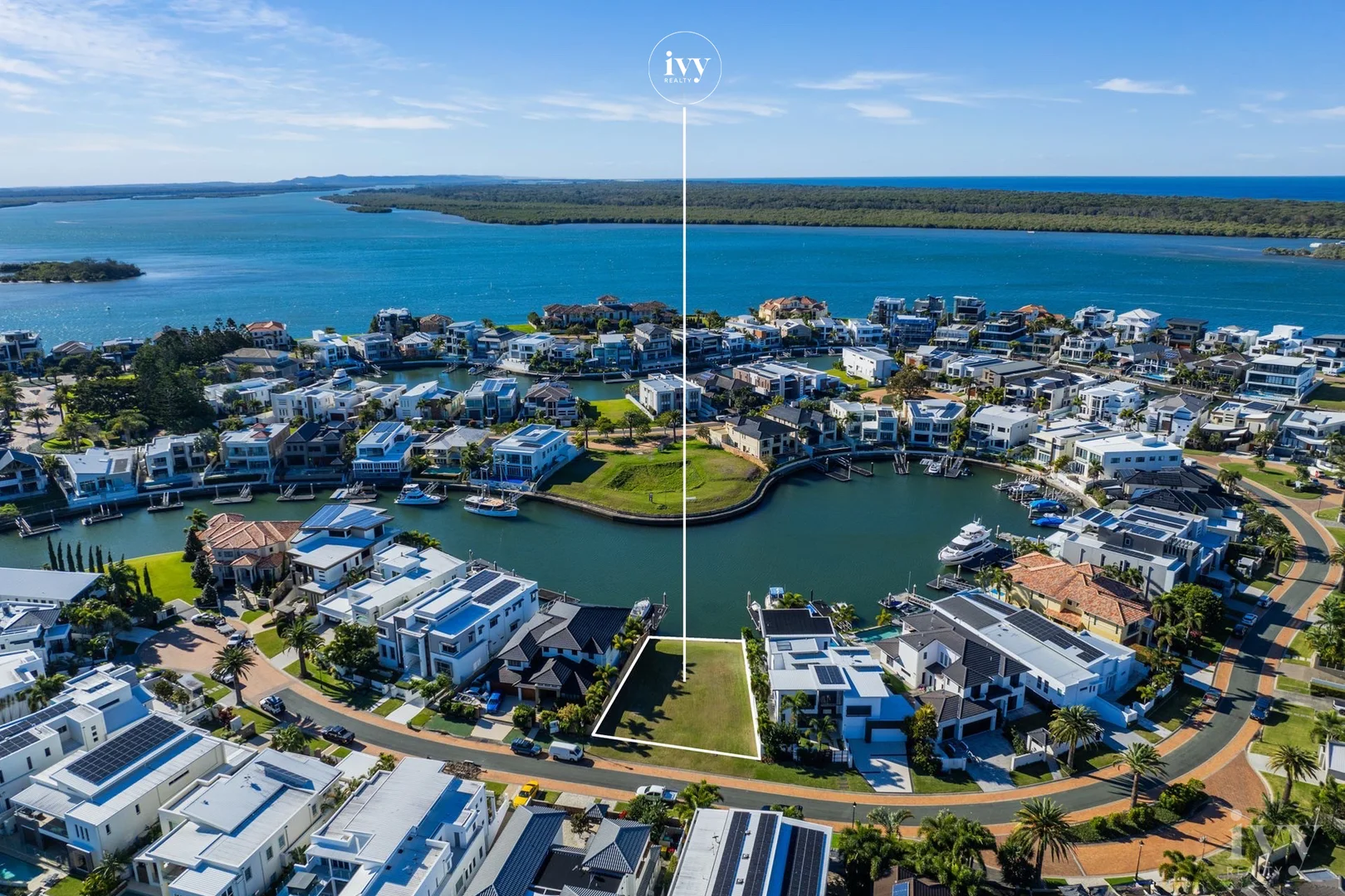 Additional image 2 of 51 Royal Albert Crescent, Sovereign Islands QLD 4216