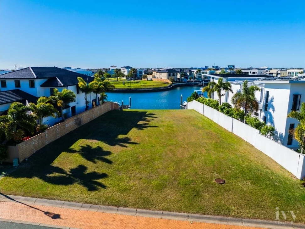 Additional image 5 of 51 Royal Albert Crescent, Sovereign Islands QLD 4216