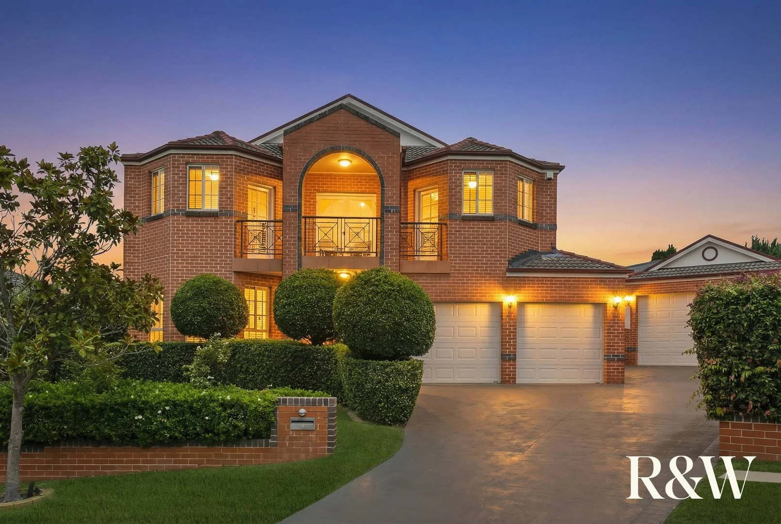 33 LORD CASTLEREAGH CIRCUIT, Macquarie Links NSW 2565