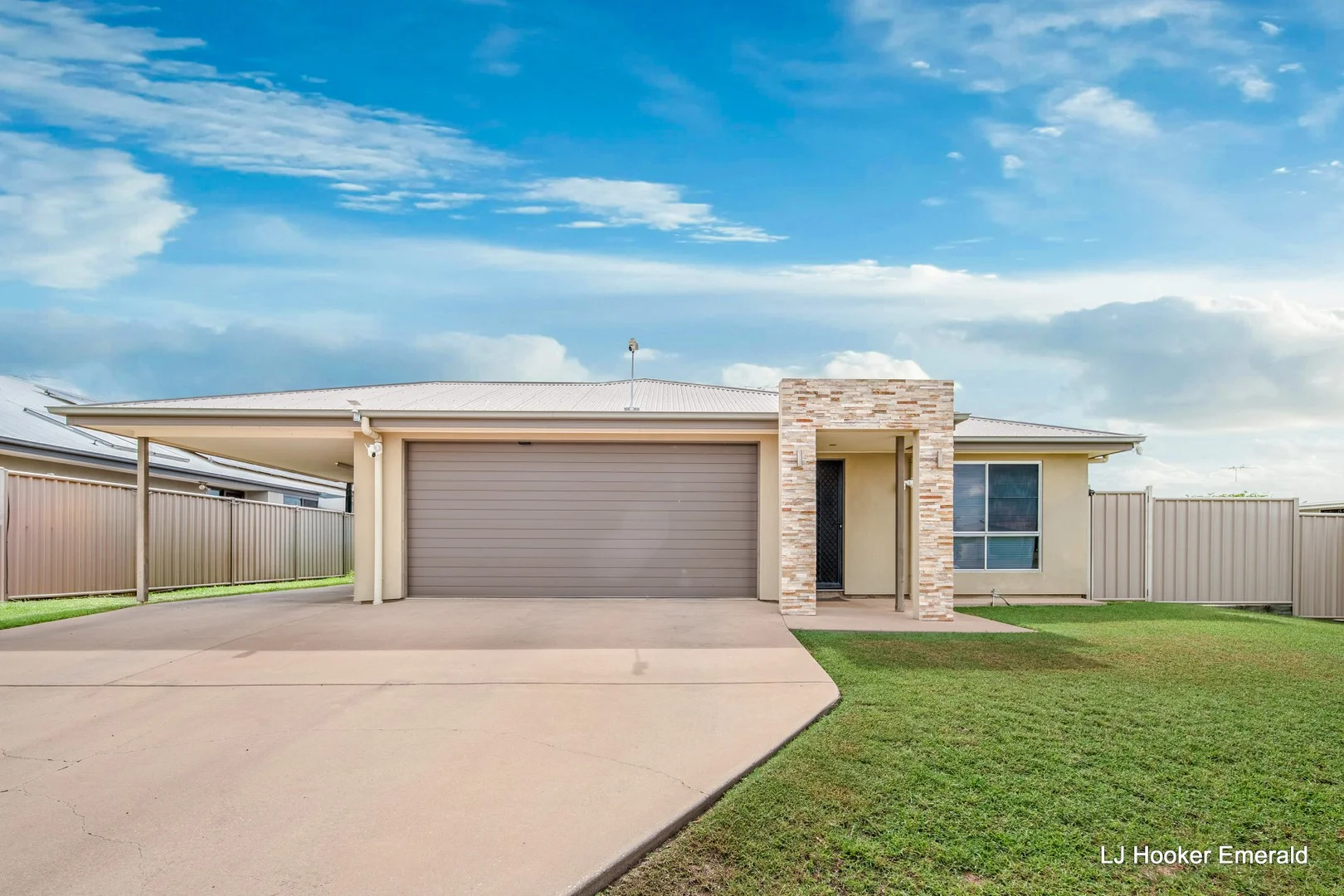 11 Lauren Drive, Emerald QLD 4720