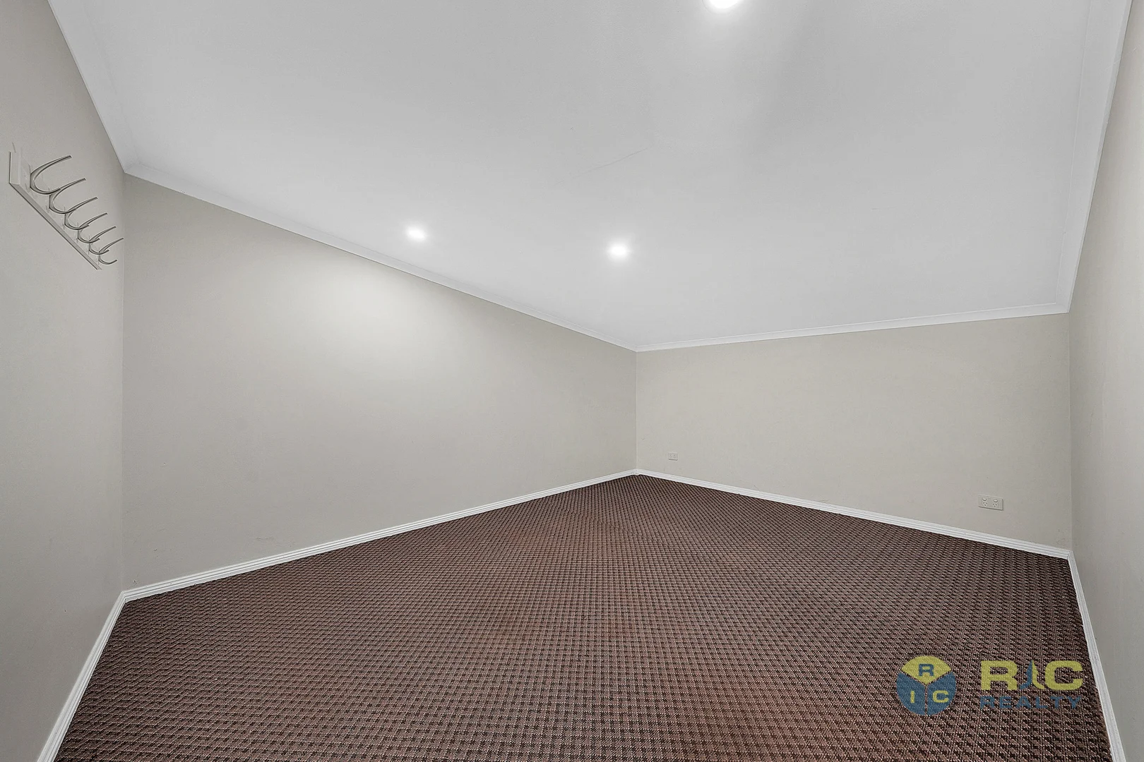 Additional image 34 of 27-29 Canterbury Way, Churchill VIC 3842