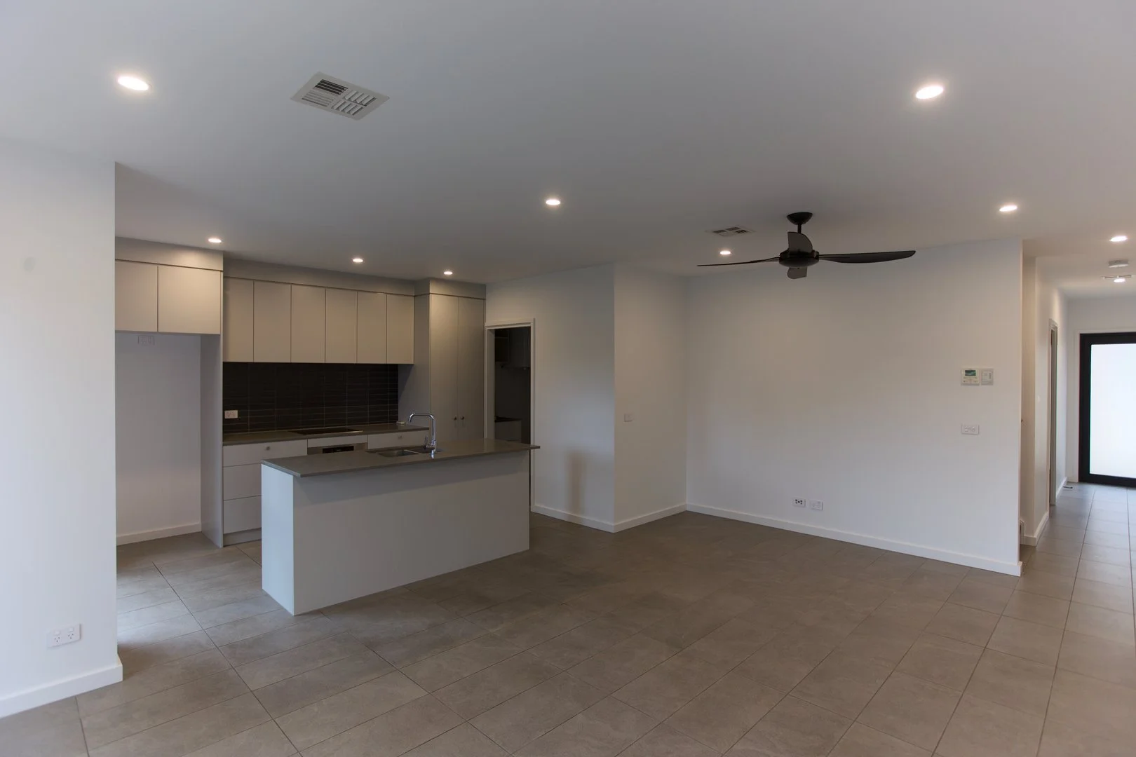 Additional image 3 of 13 Willunga Court, Watson ACT 2602