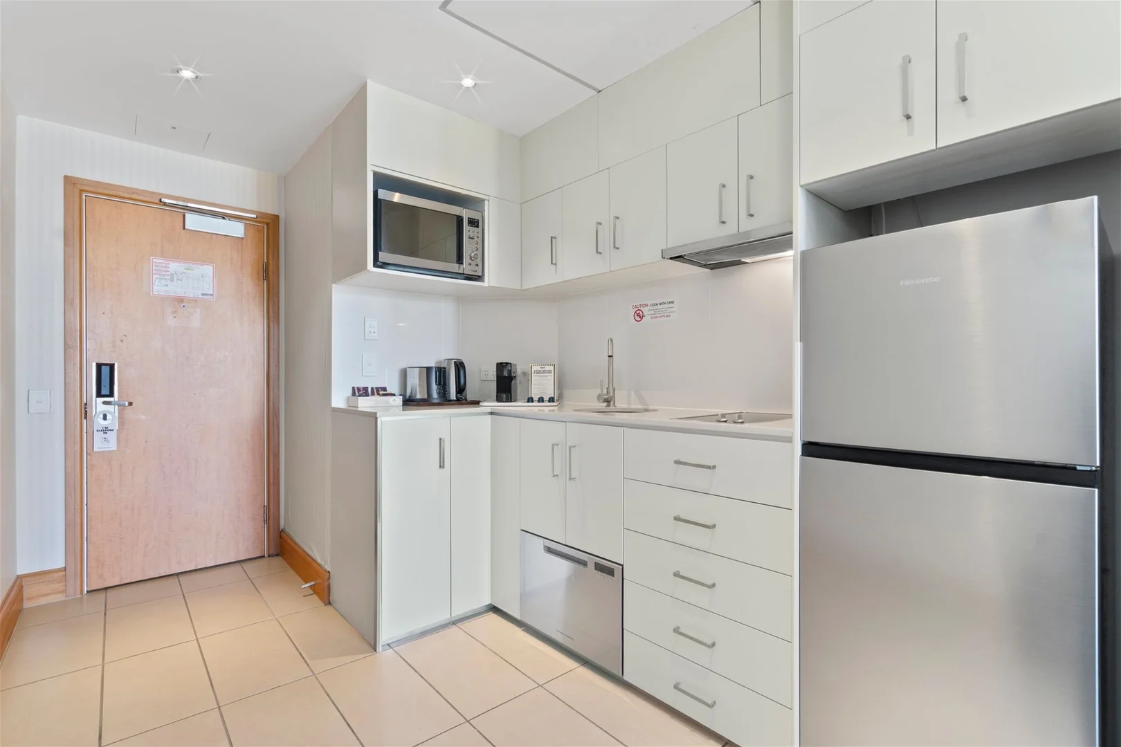 Additional image 2 of 503/2801 - 2833 Gold Coast Highway, Surfers Paradise QLD 4217