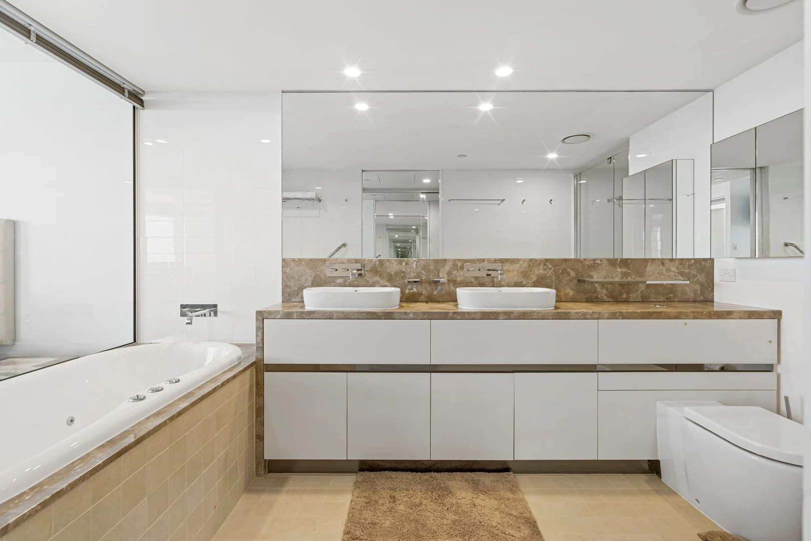 Additional image 18 of 1605/4 The Esplanade, Surfers Paradise QLD 4217