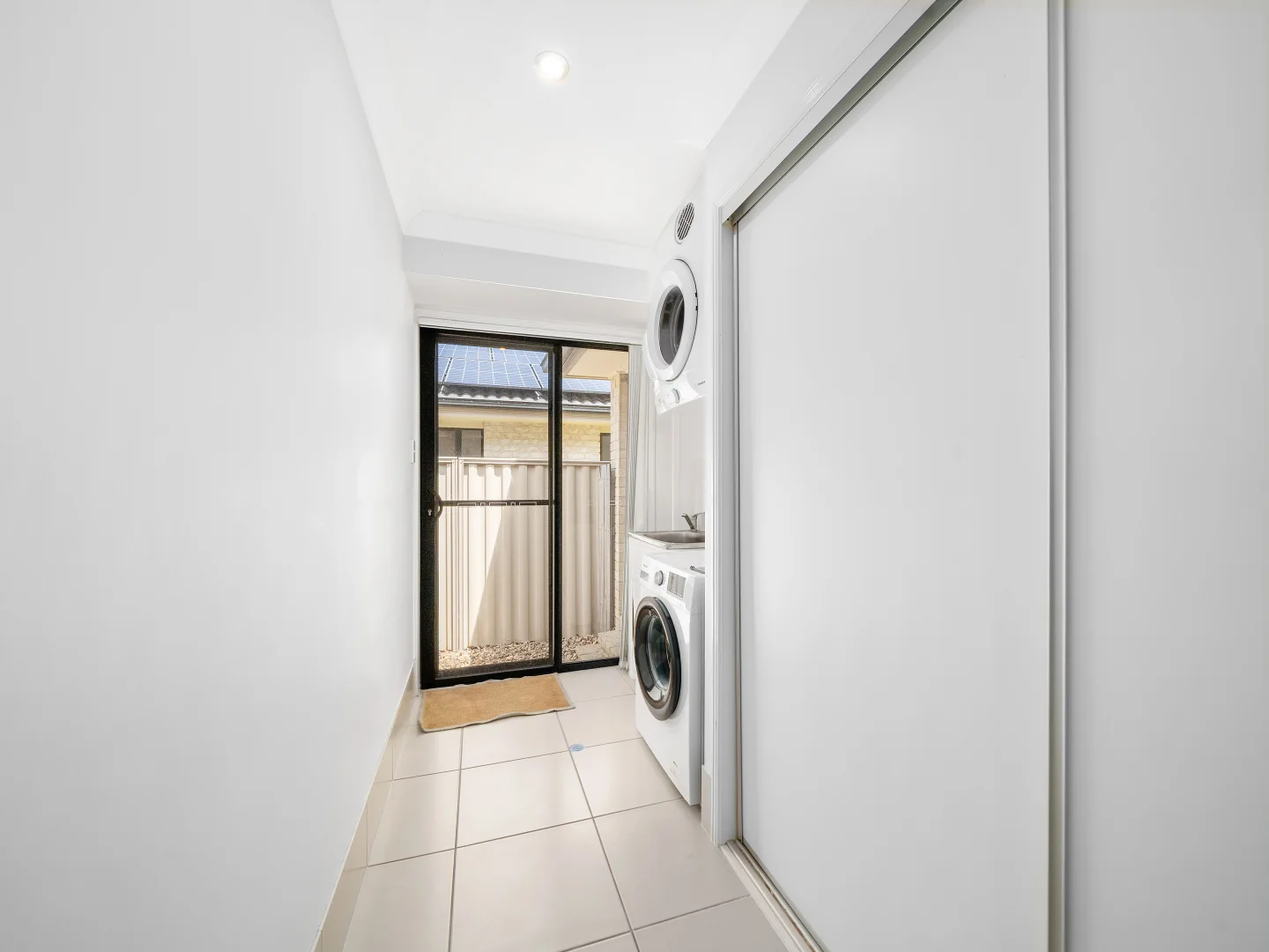 Additional image 10 of 20 Rushcutters Court, Sandstone Point QLD 4511