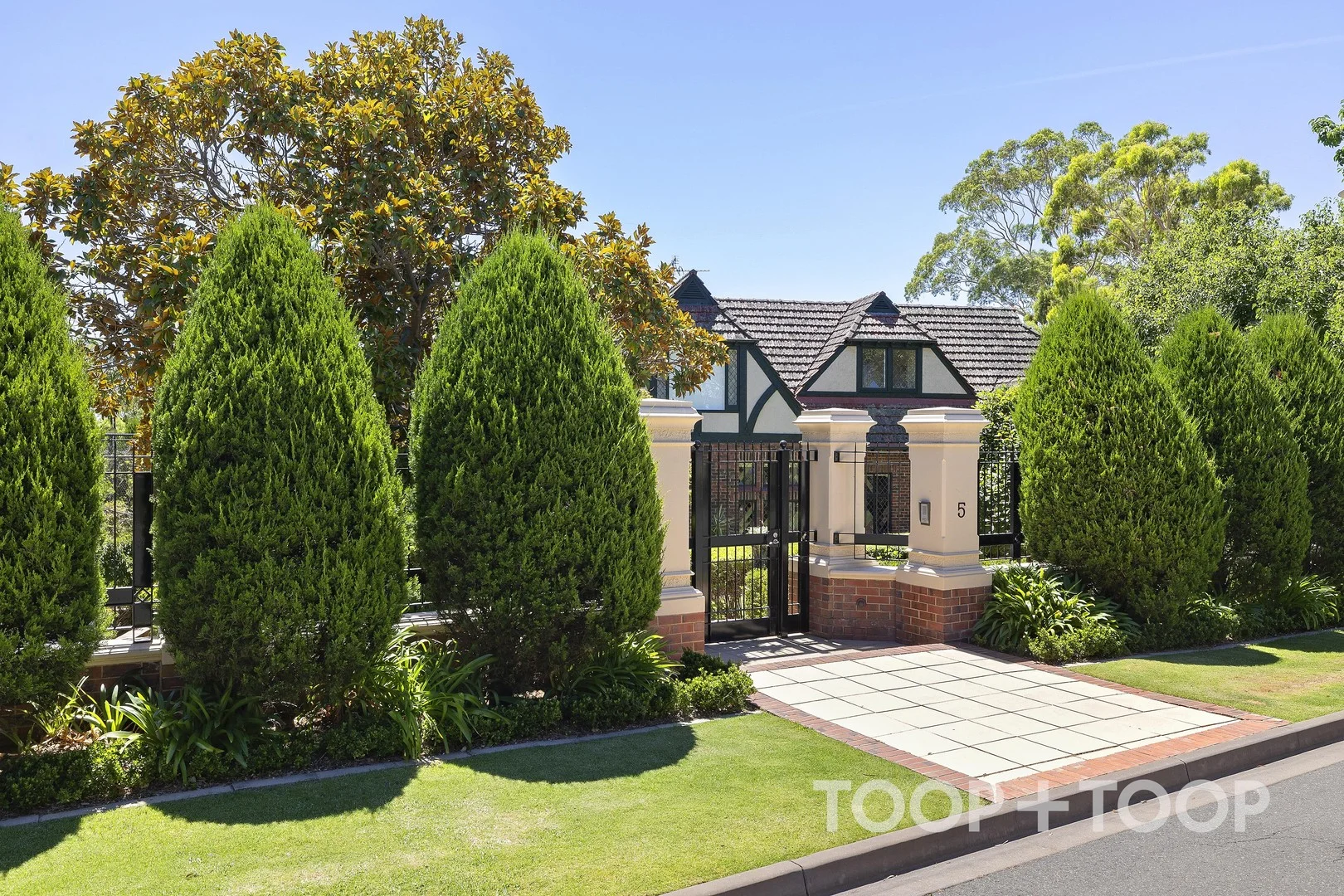 5 Brookside Road, Springfield SA 5062