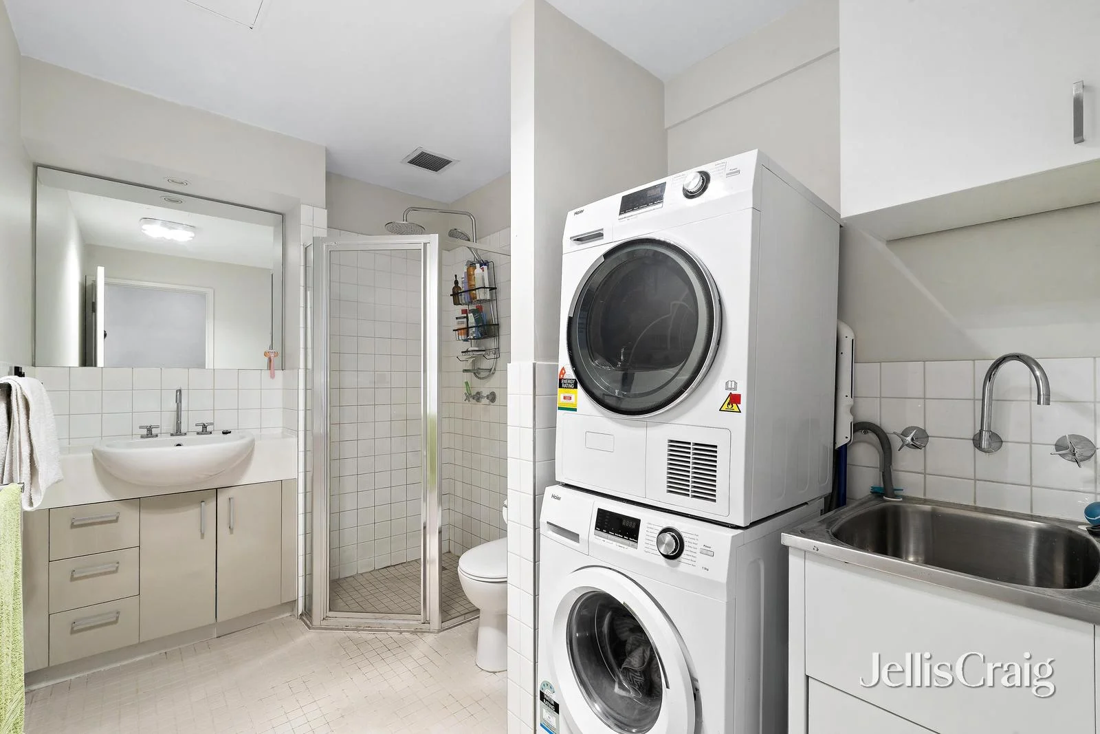 Additional image 8 of 42/174 Esplanade East, Port Melbourne VIC 3207