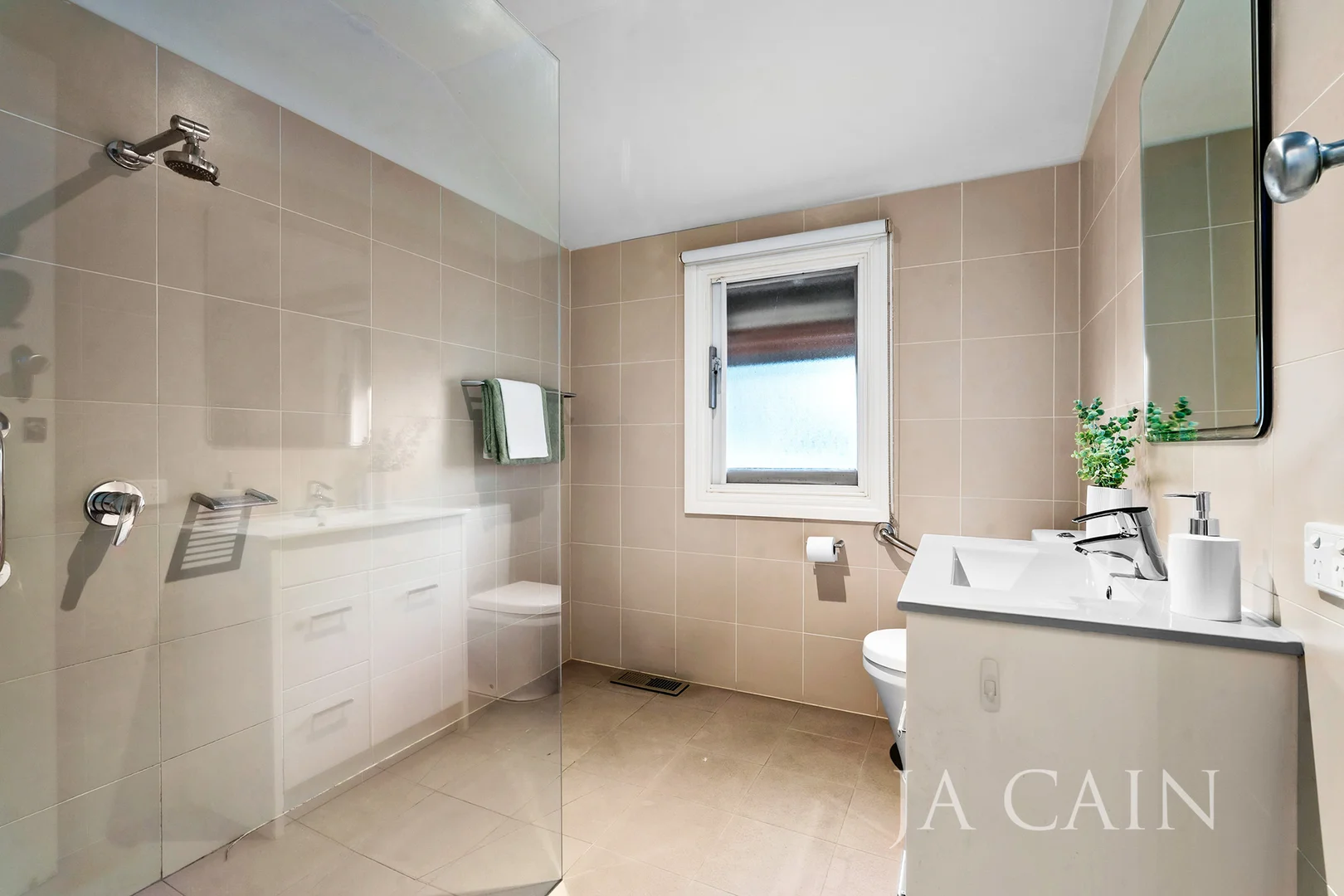 Additional image 9 of 8 Malmsbury Street, Kew VIC 3101