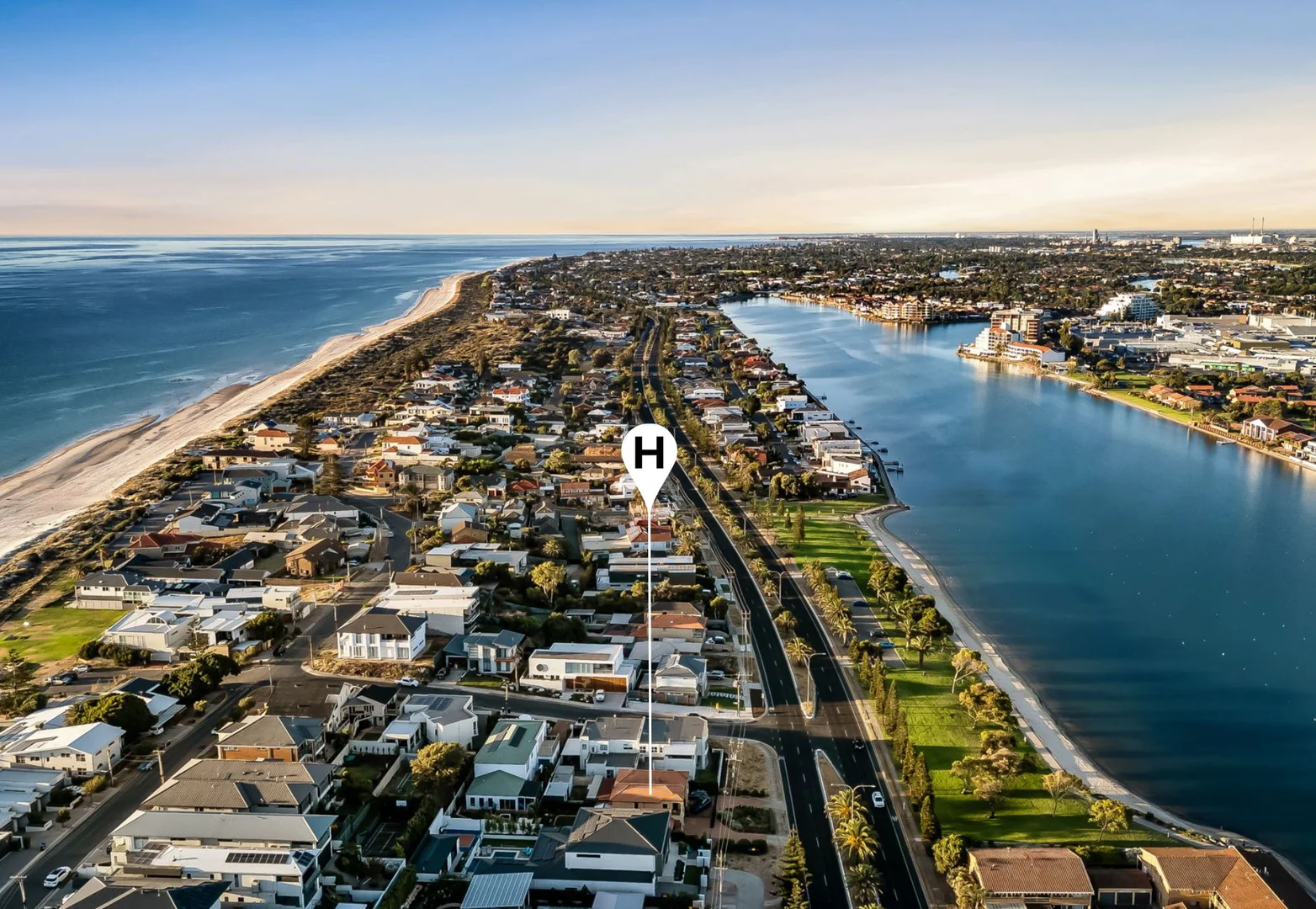 85 Military Road, Tennyson SA 5022