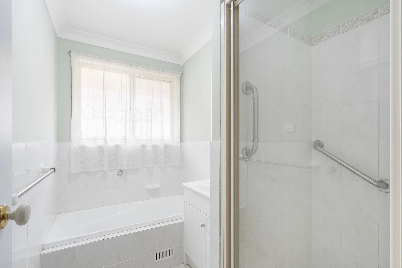 Additional image 8 of 10 Roper Road, Blue Haven NSW 2262