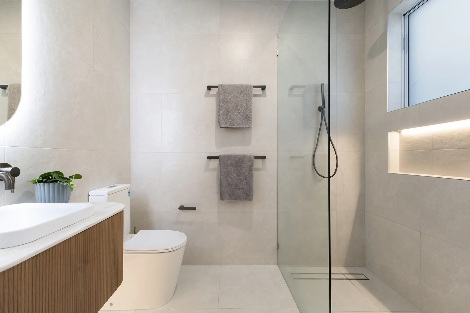 Additional image 15 of 290 Rio Vista Boulevard, Mermaid Waters QLD 4218