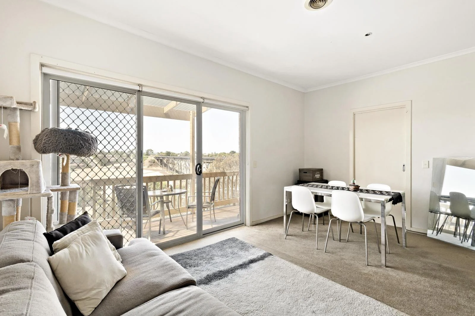 Additional image 11 of 17 Balerno Circle, Gowanbrae VIC 3043