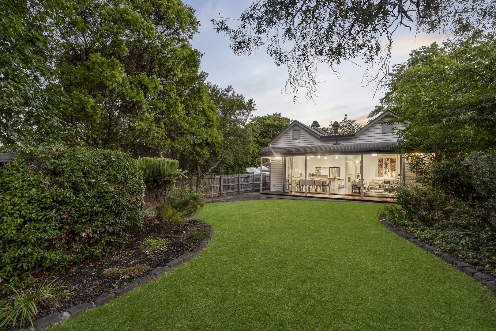 85 Prospect Hill Road, Camberwell VIC 3124