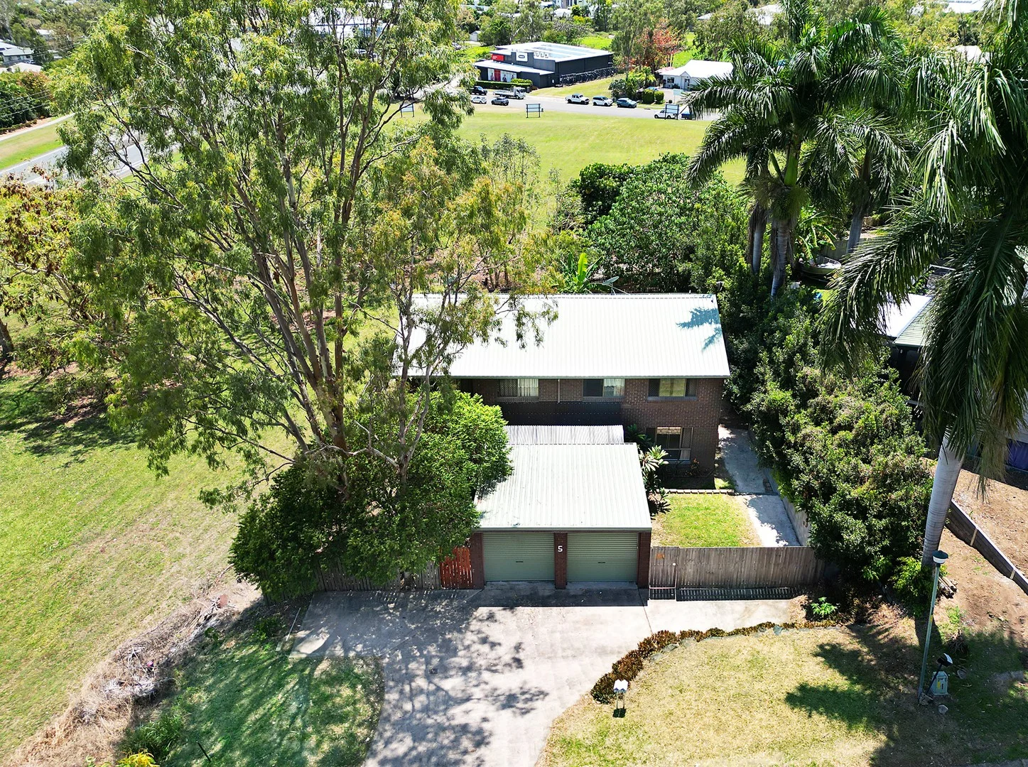 5 Barnes Place, Cannonvale QLD 4802