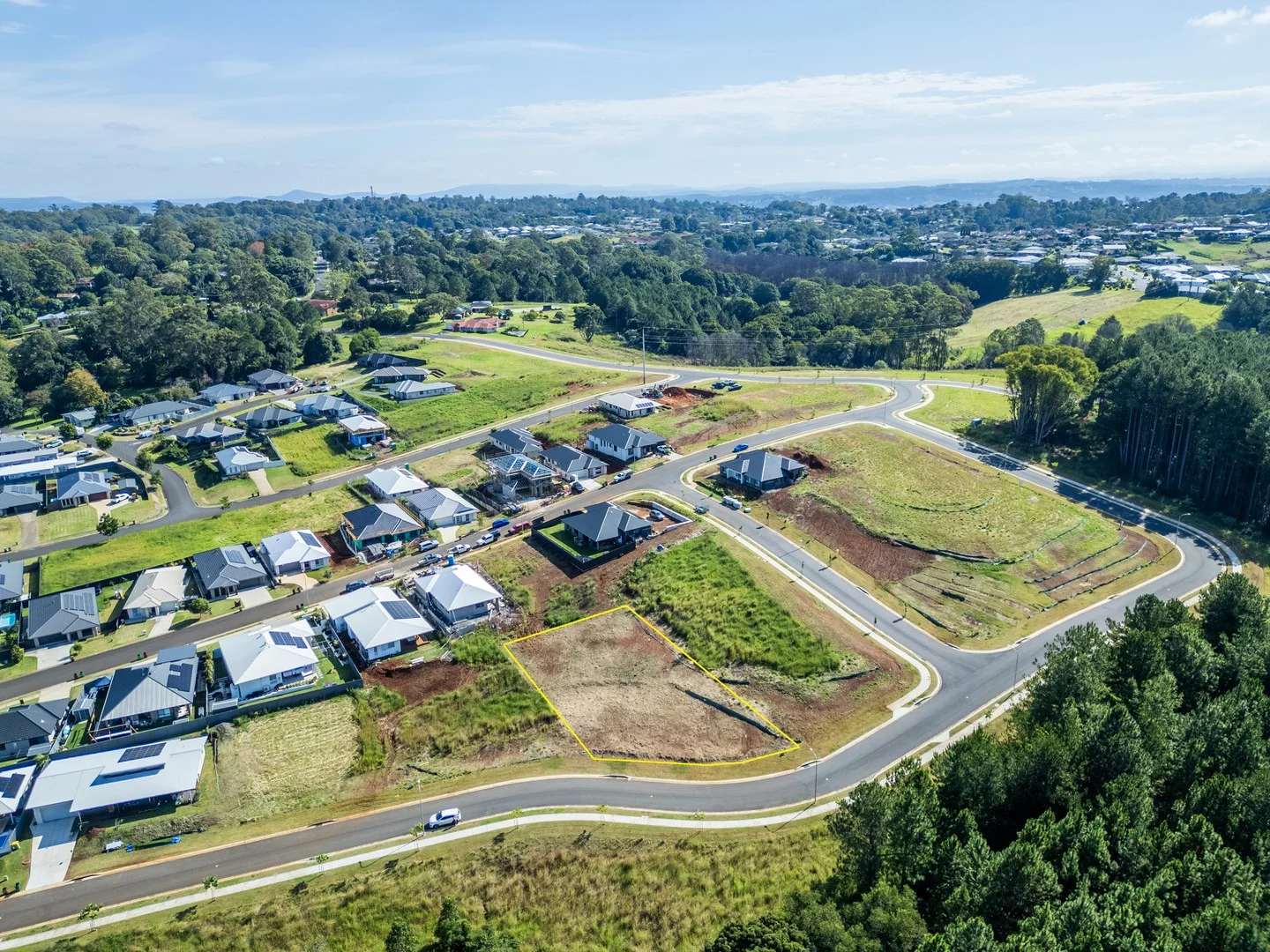 14 Holmes Circuit, Chilcotts Grass NSW 2480