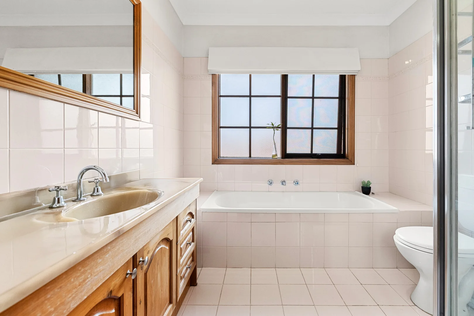 Additional image 18 of 10 Lauraville Avenue, Werribee VIC 3030