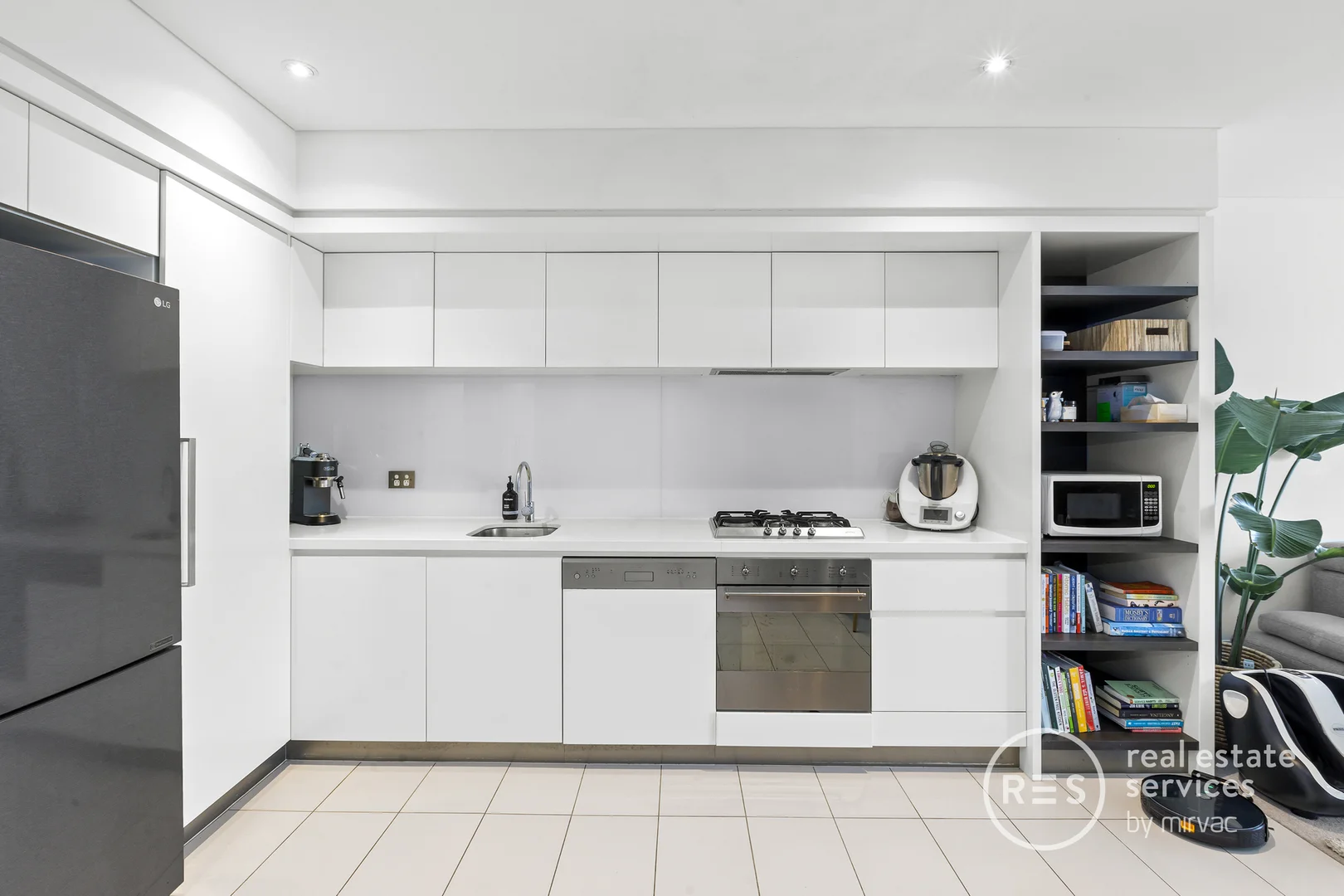 Additional image 2 of 1802/100 Lorimer Street, Docklands VIC 3008