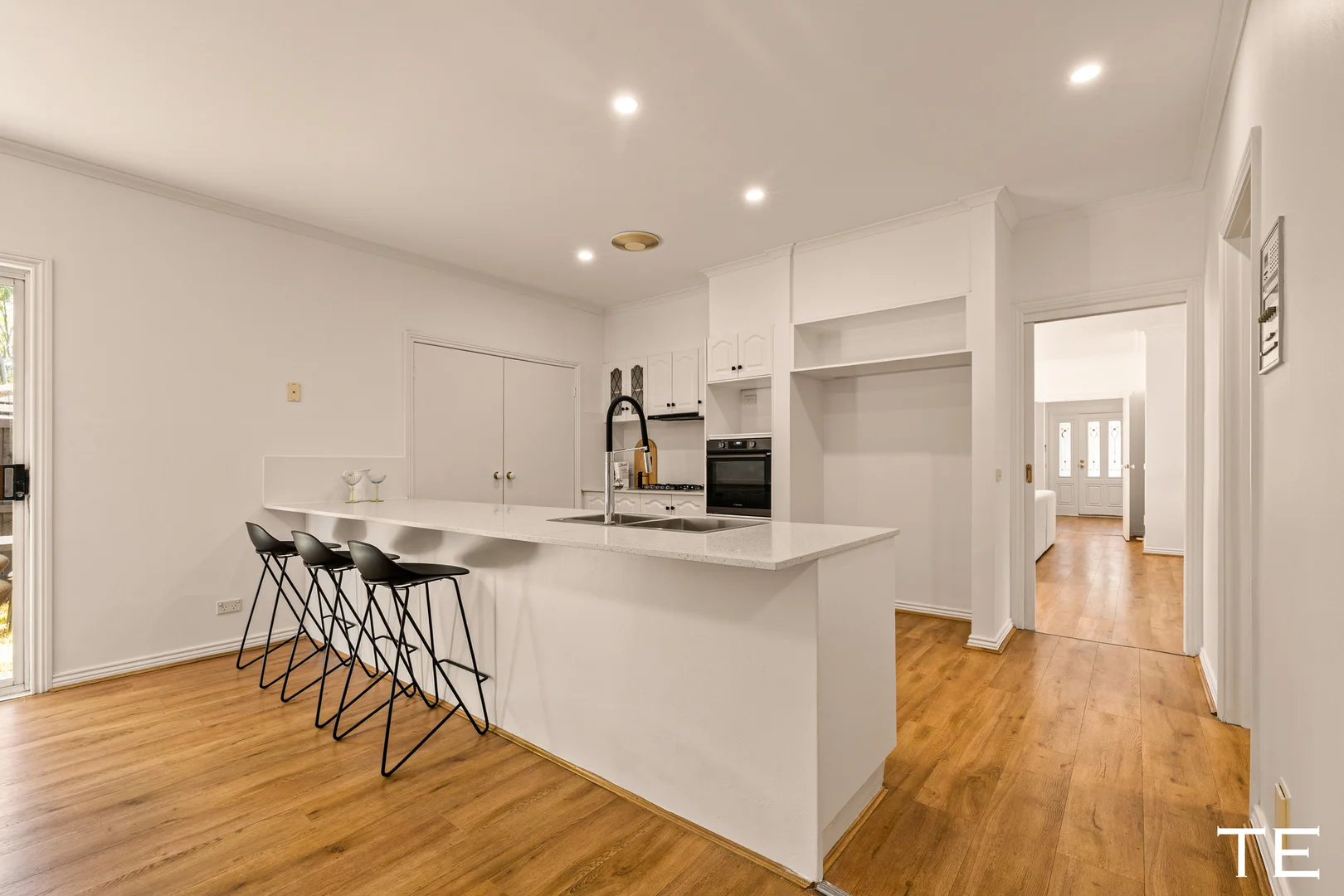 Additional image 8 of 11 Stevens Close, Kew VIC 3101