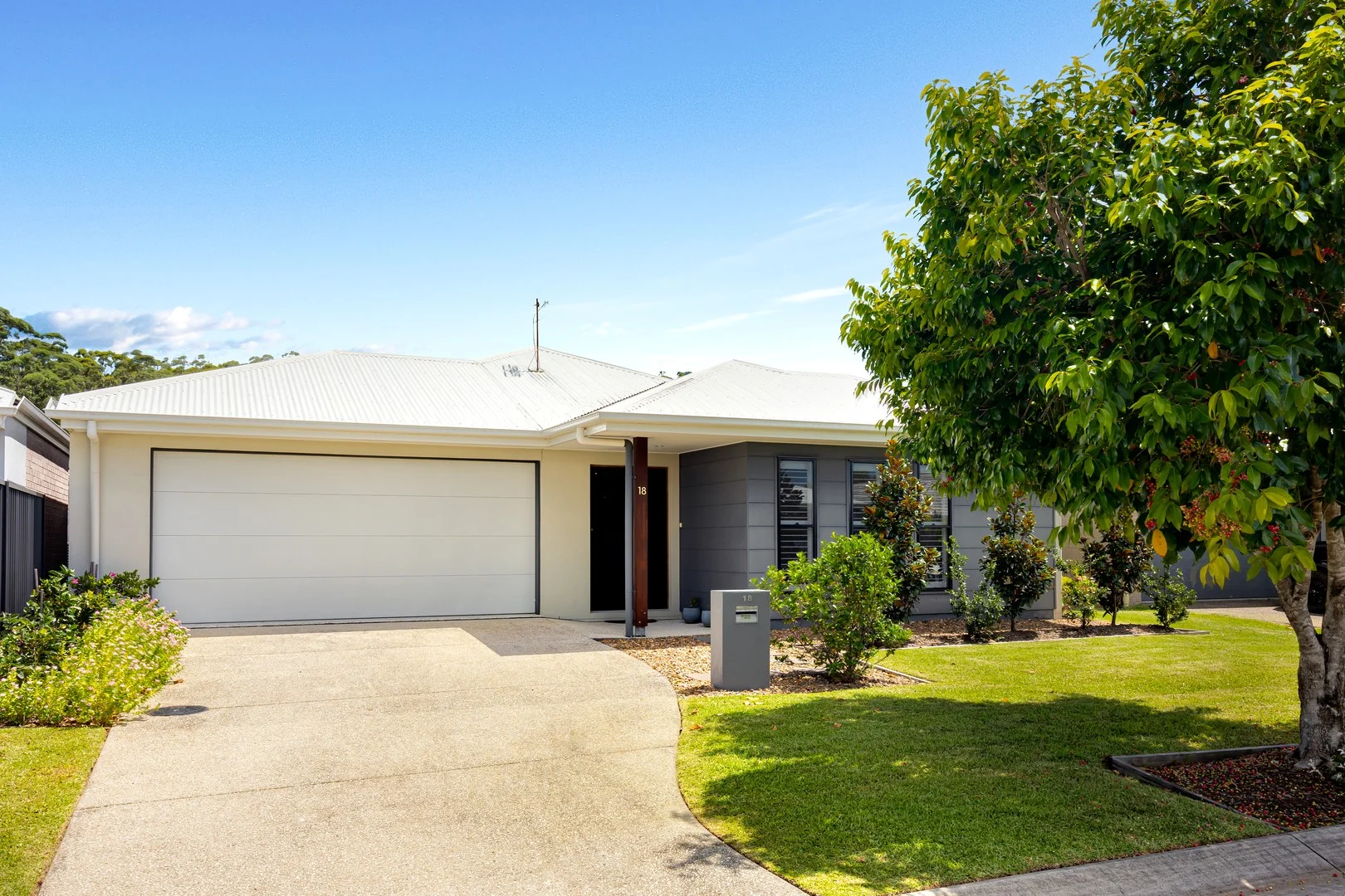 18 Grebe Crescent, Bli Bli QLD 4560