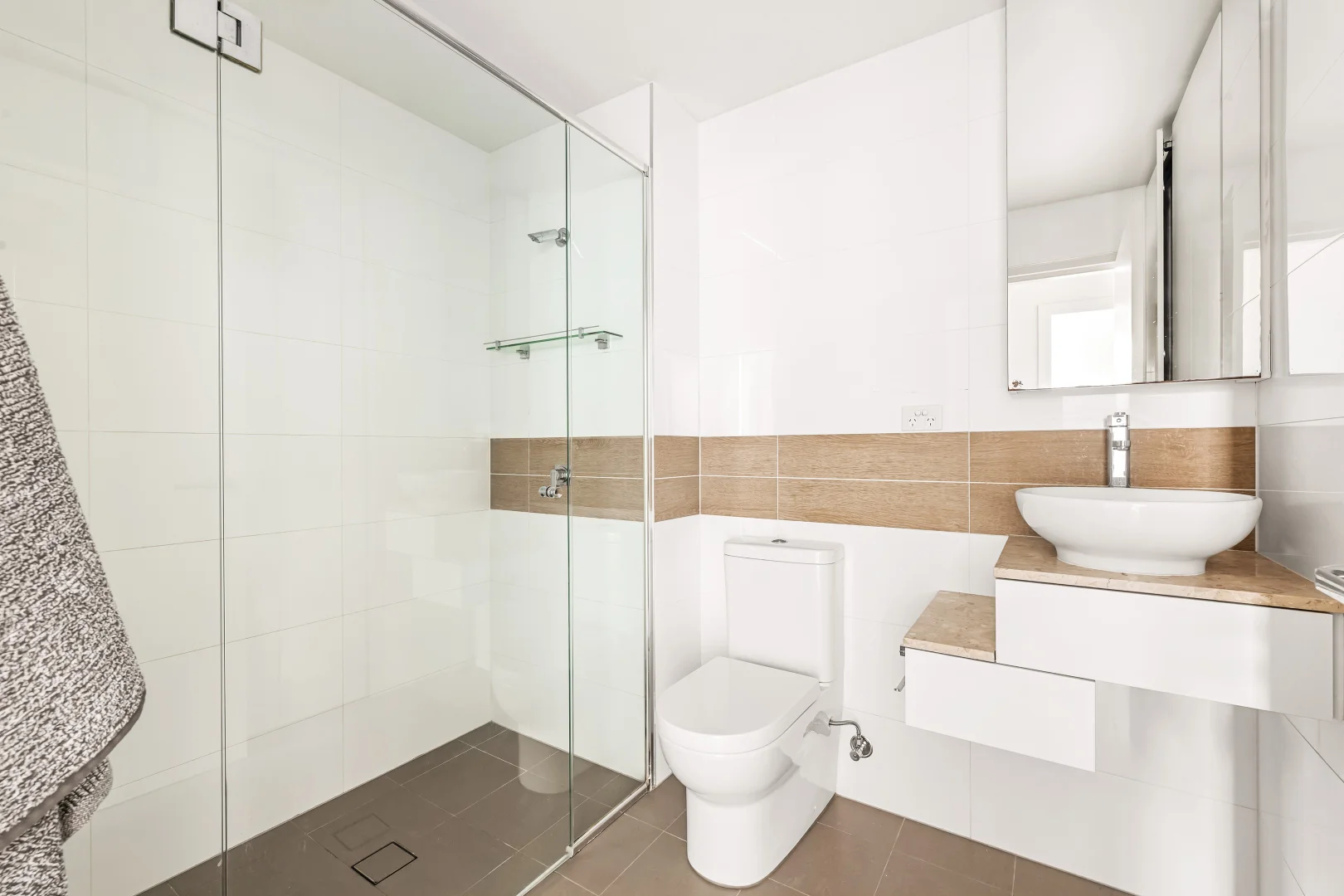 Additional image 6 of 3302/1-8 Nield Avenue, Greenwich NSW 2065