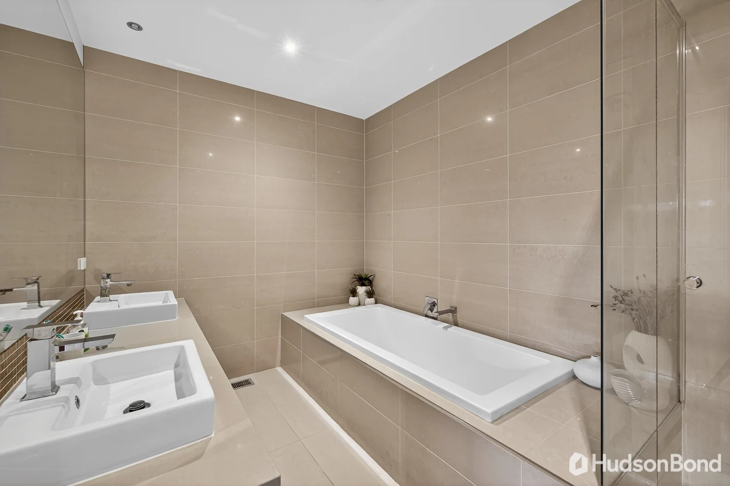 Additional image 12 of 8 Mallard Close, Doncaster East VIC 3109