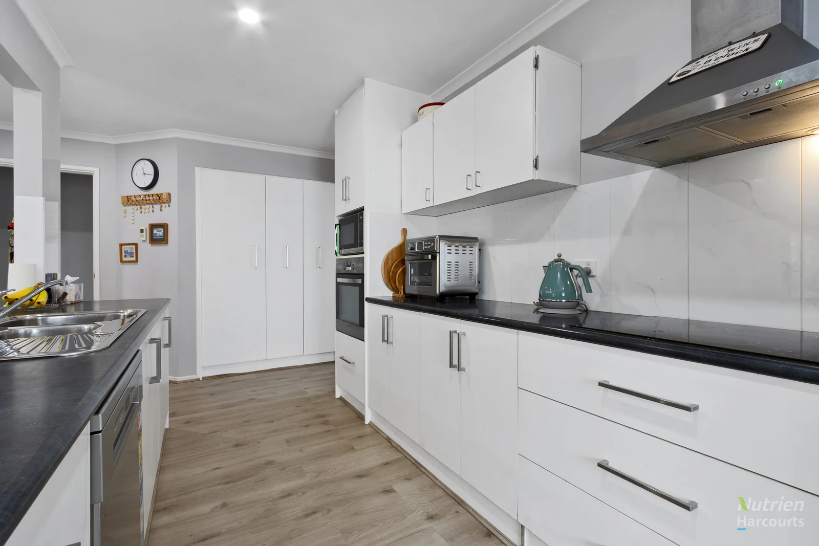 Additional image 3 of 12 Stirrup Street, Saddleworth SA 5413