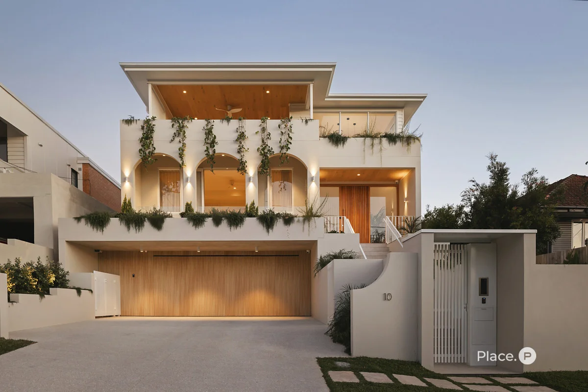 10 Allamanda Street, Fairfield QLD 4103