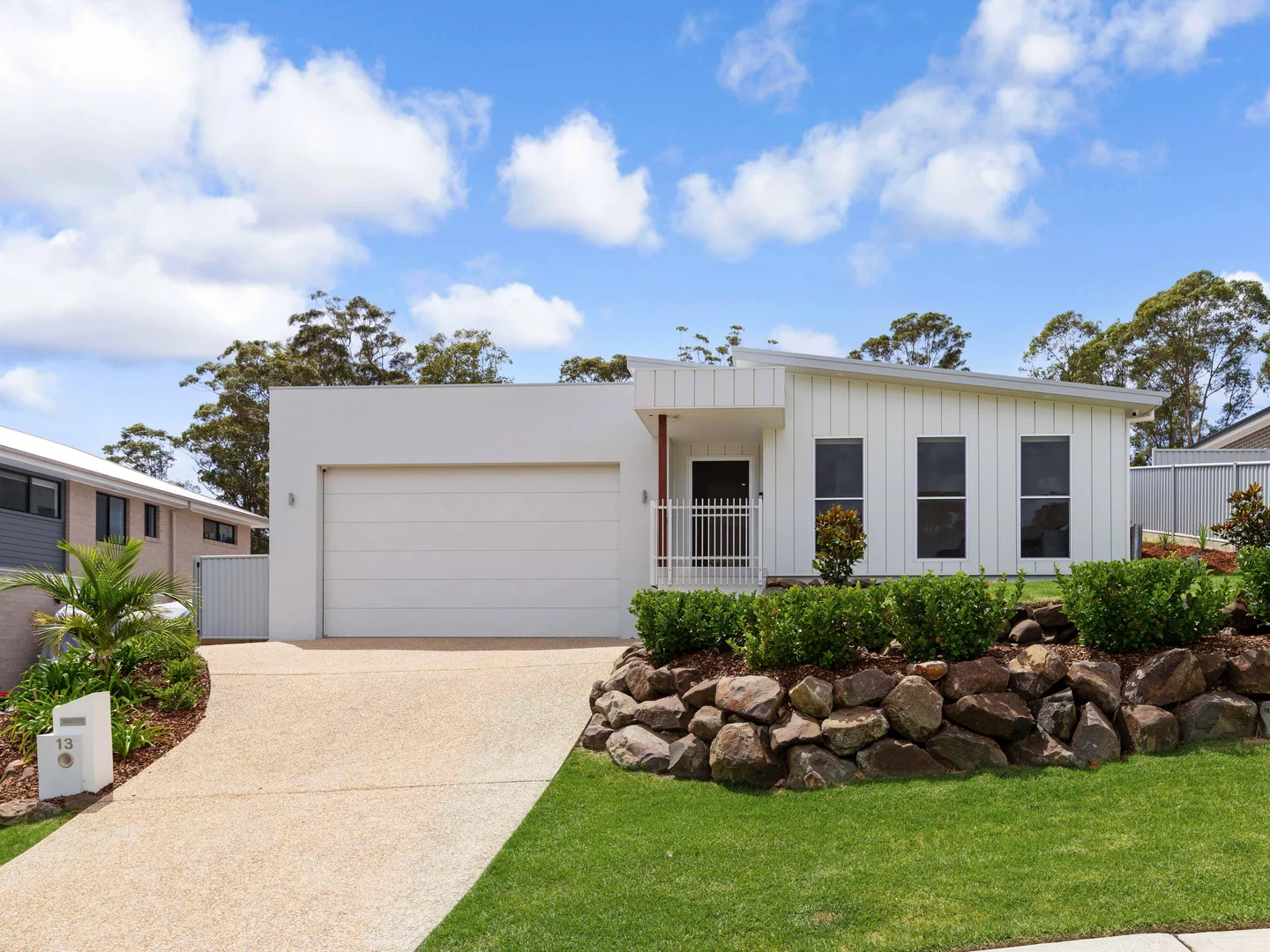 13 Buguri Crescent, Malua Bay NSW 2536