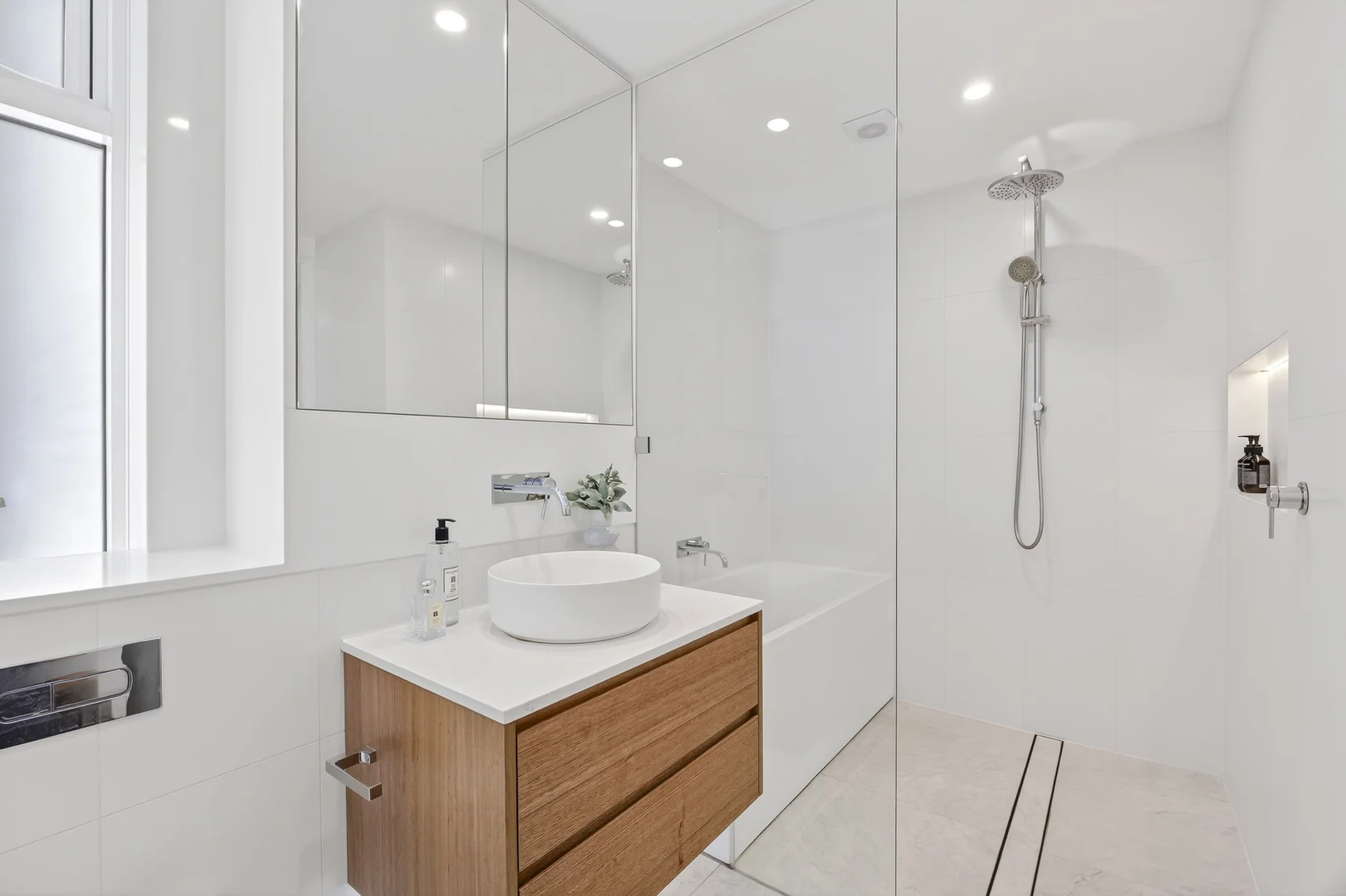 Additional image 11 of 6/1-3 Elamang Avenue, Kirribilli NSW 2061