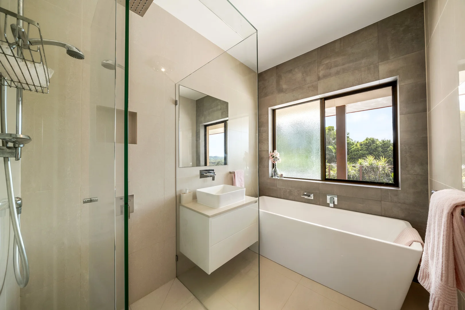 Additional image 27 of 6 Westminster Boulevard, Elanora QLD 4221