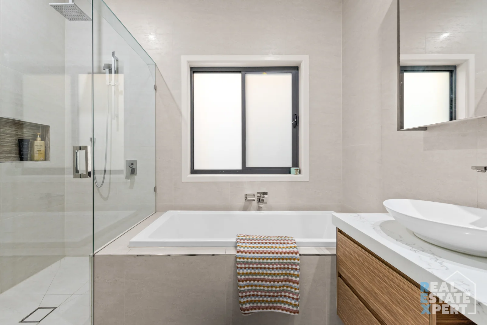 Additional image 19 of 9 Springleaf Avenue, Clyde North VIC 3978