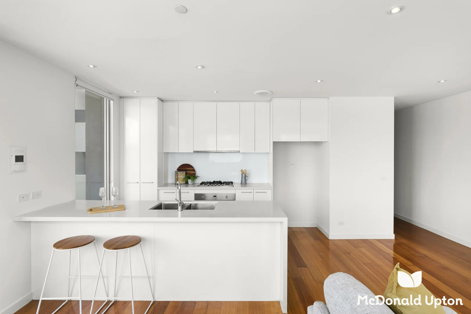 Additional image 3 of 8/32 Napier Street, Essendon VIC 3040