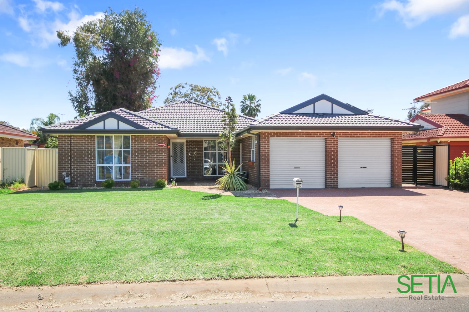 15 & 15A Cadman Place, Woodcroft NSW 2767