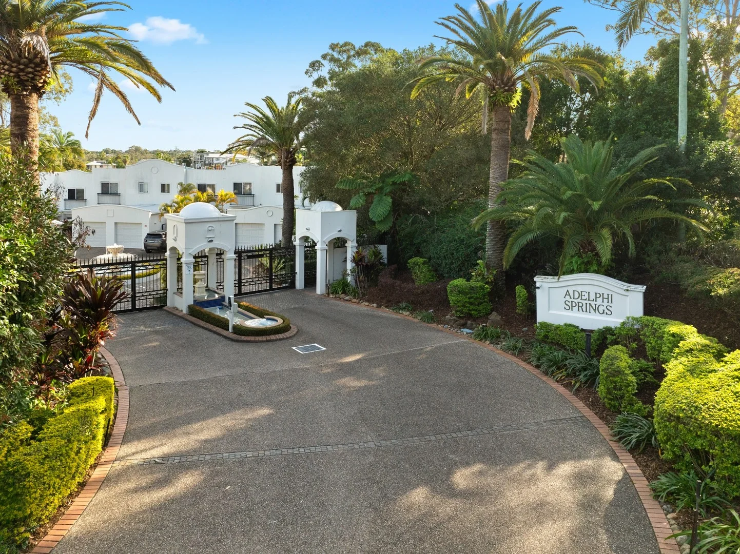 Additional image 23 of 6/Adriana 100 Cotlew Street East, Southport QLD 4215