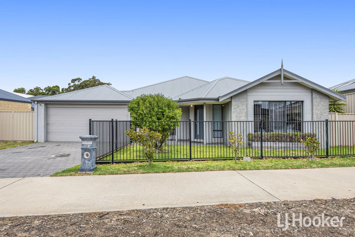 32 Cimarron Edge, Meadow Springs WA 6210