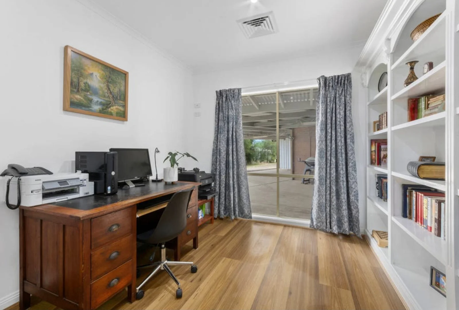 Additional image 12 of 295 Tower Hill Drive, Lovely Banks VIC 3213