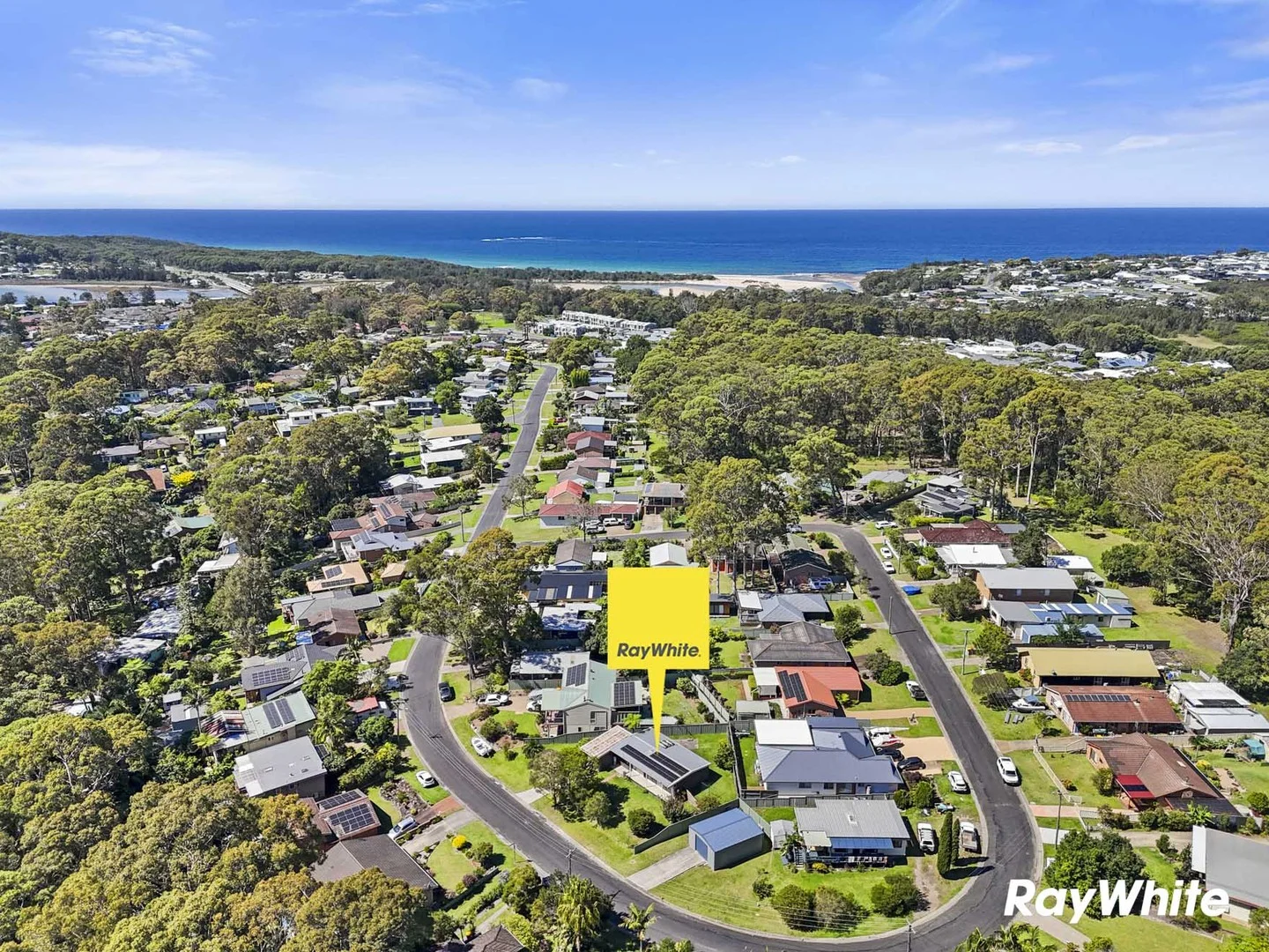 18 Wyoming Avenue, Burrill Lake NSW 2539