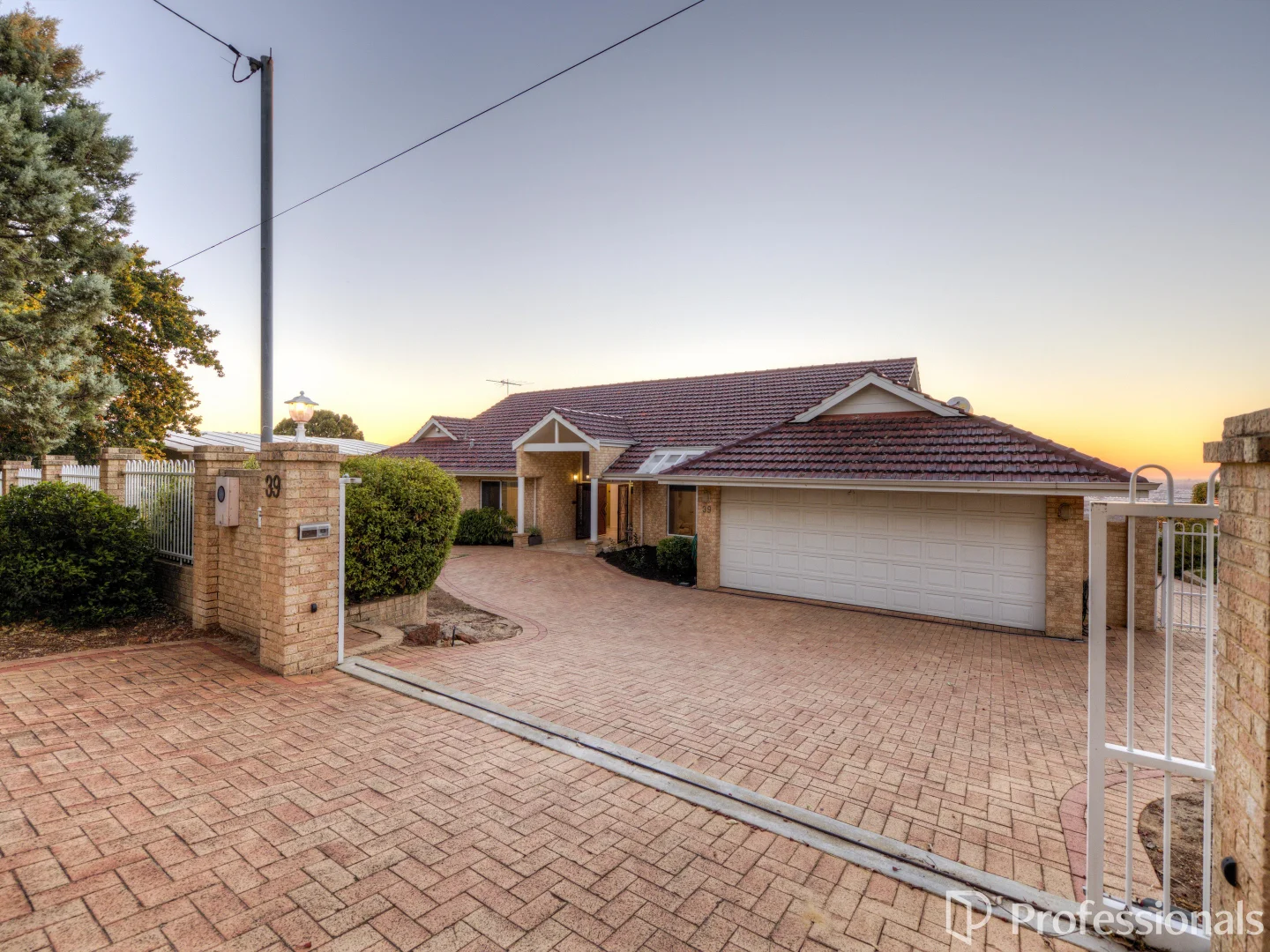 Additional image 4 of 39 George Road, Lesmurdie WA 6076
