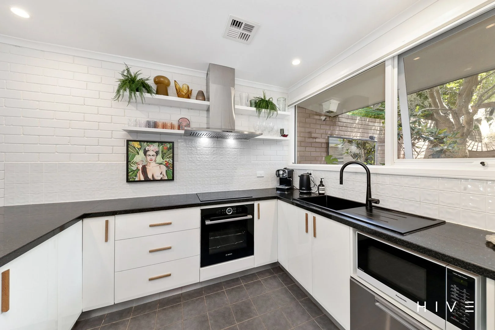 Additional image 2 of 9 Jewell Close, Phillip ACT 2606