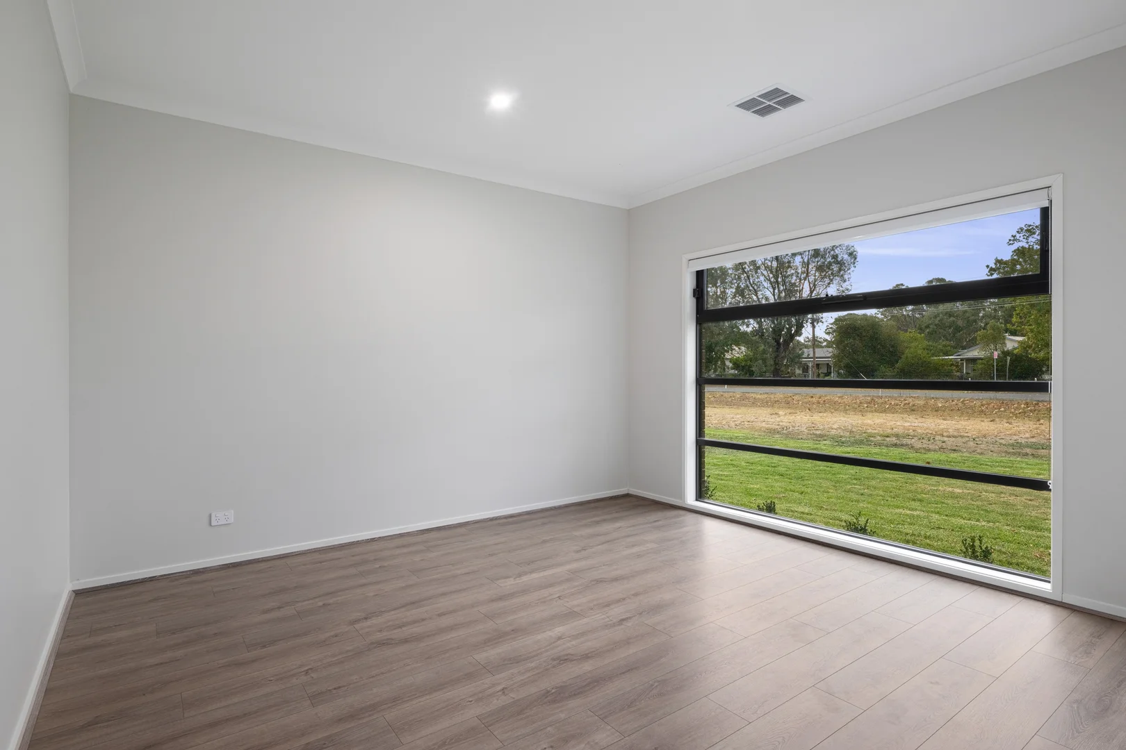 Additional image 10 of 9-11 Main Street, Gerogery NSW 2642